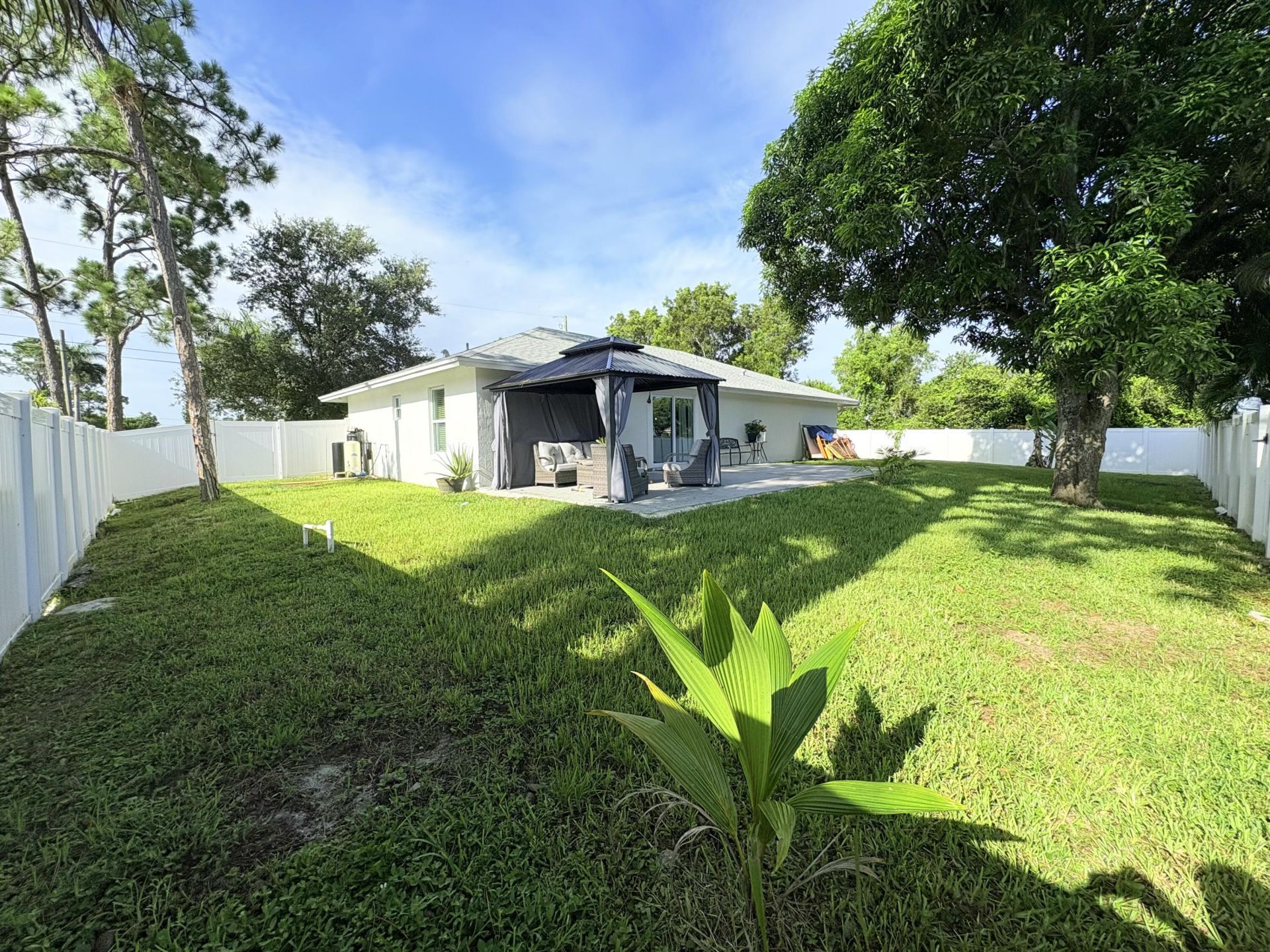 6539 Alexander Road, West Palm Beach, FL 33413 Photo