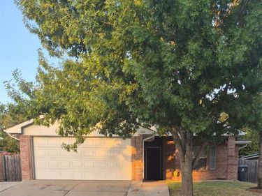 1626 Canary Island Court, Dallas, TX 75217