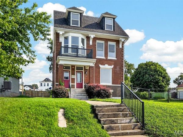 5843 Enright Avenue, St Louis, MO 63112