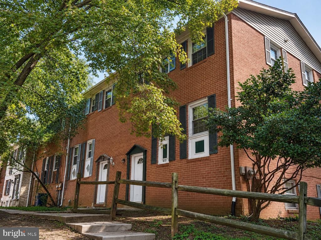830 CALVERT TOWNE DRIVE , PRINCE FREDERICK, MD 20678