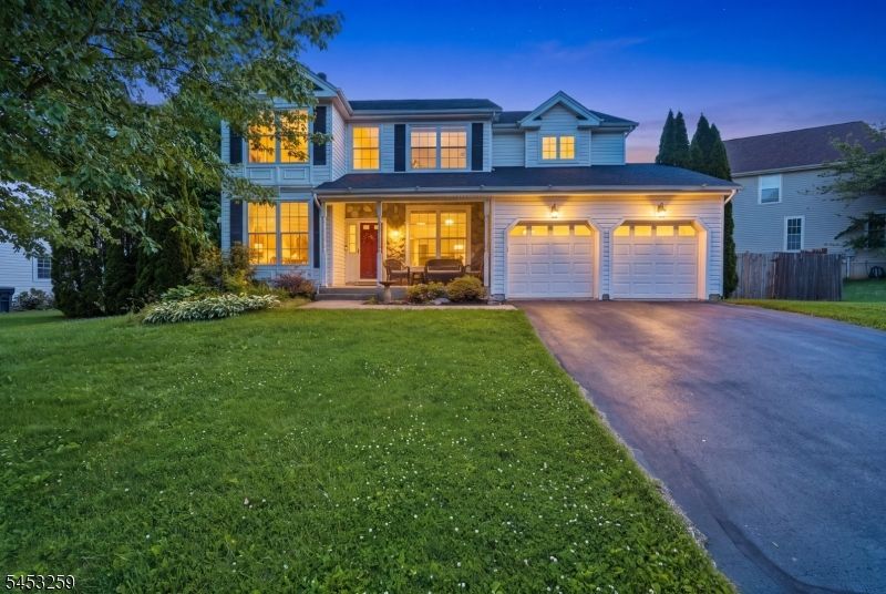 44 Haze Way, Lopatcong, NJ 08865 Main Photo