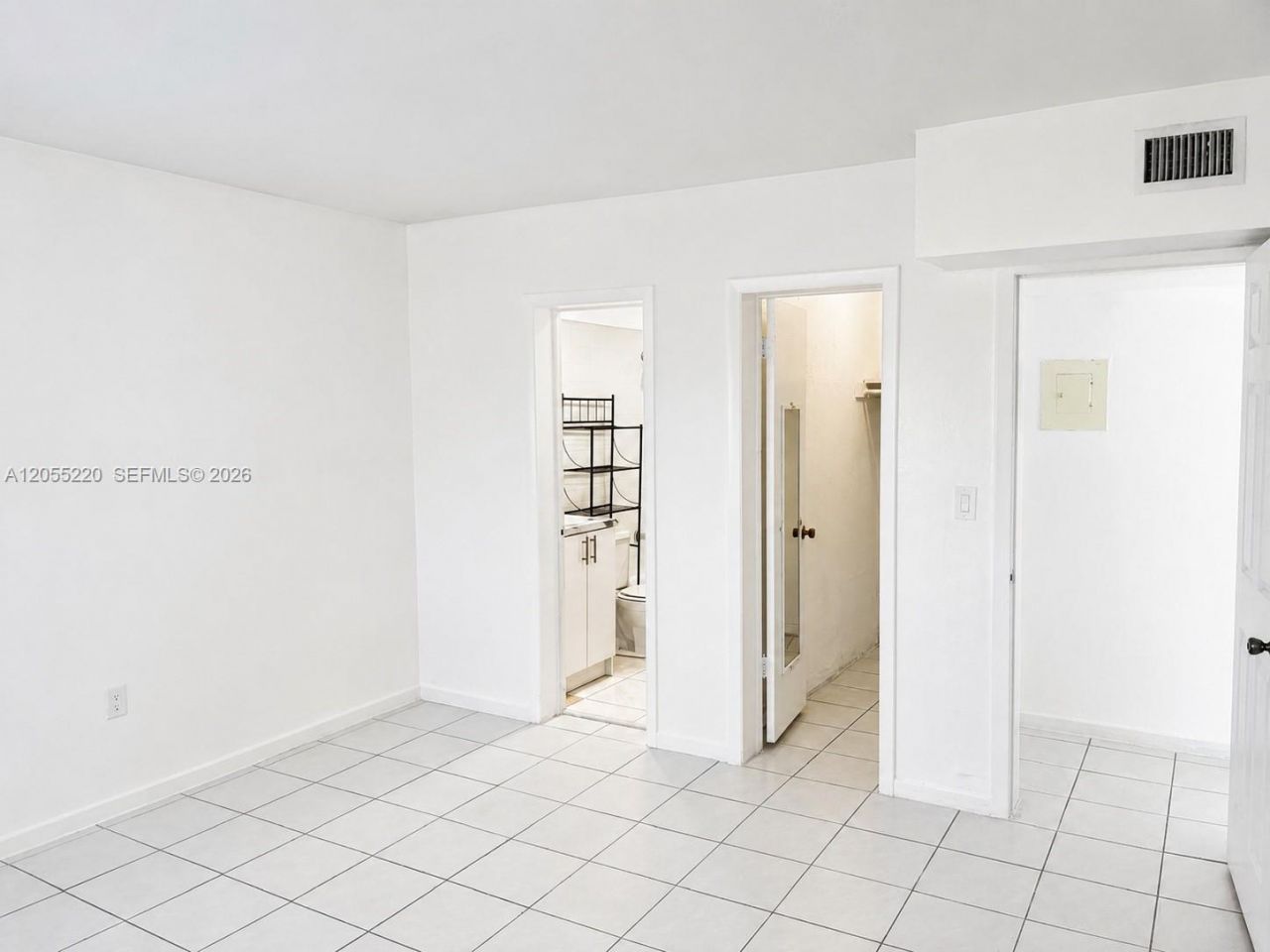 1230 W 54th St , Unit 329A, Hialeah, FL 33012 Photo