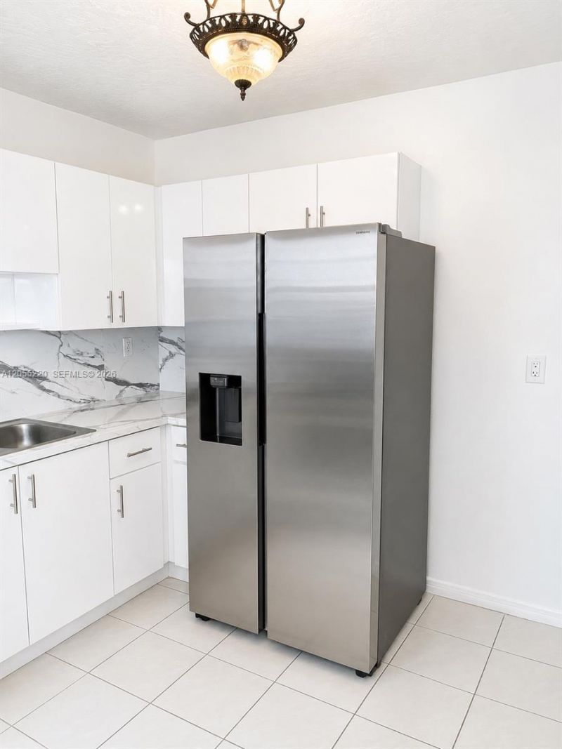 1230 W 54th St , Unit 329A, Hialeah, FL 33012 Photo