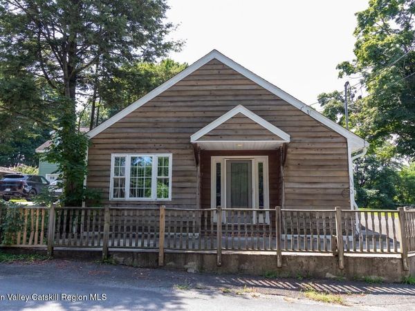 6 Myer Lane, Saugerties, NY 12477