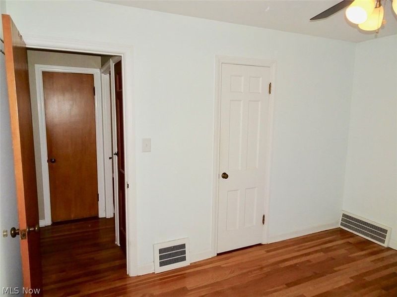 1610 Mayview Avenue, Cleveland, OH 44109 Photo 28