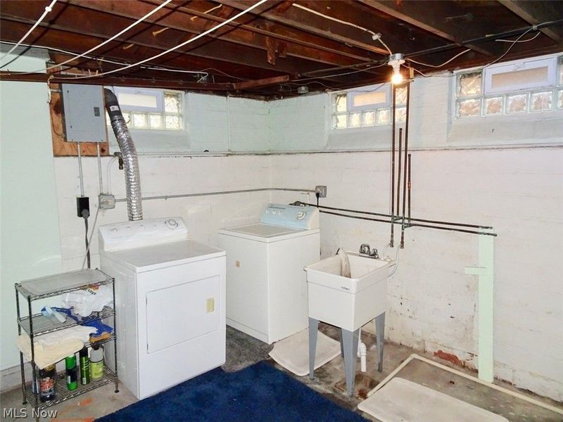 1610 Mayview Avenue, Cleveland, OH 44109 Photo 40
