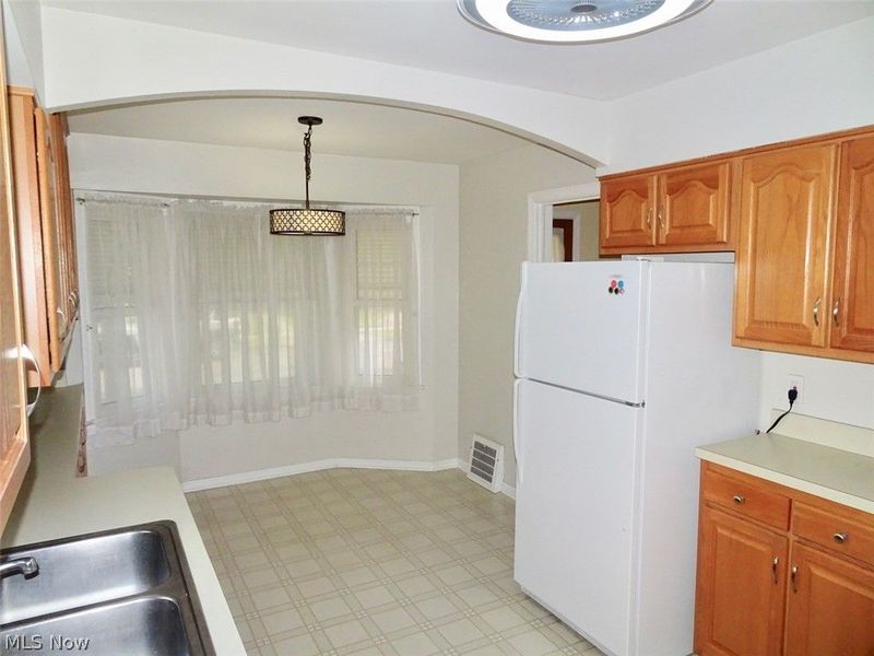 1610 Mayview Avenue, Cleveland, OH 44109 Photo 9