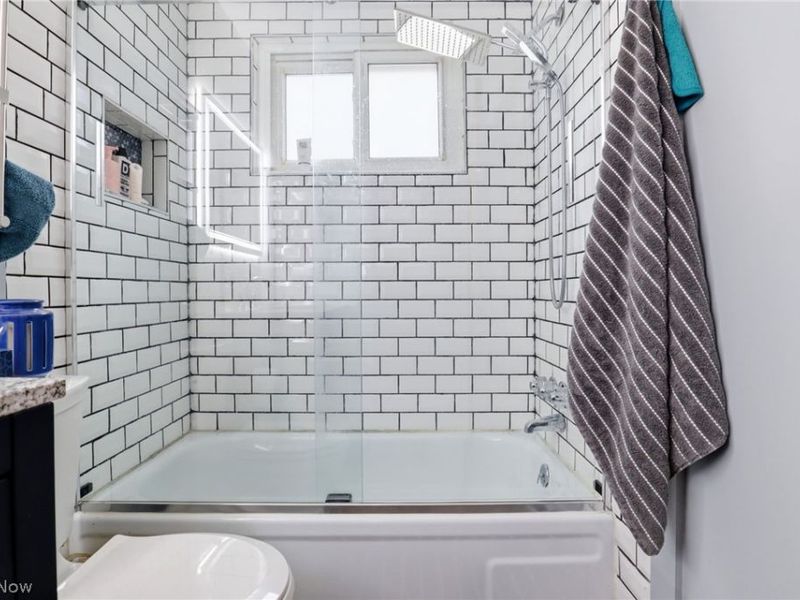 4352 Sky Lane Drive, Cleveland, OH 44109 Photo 18