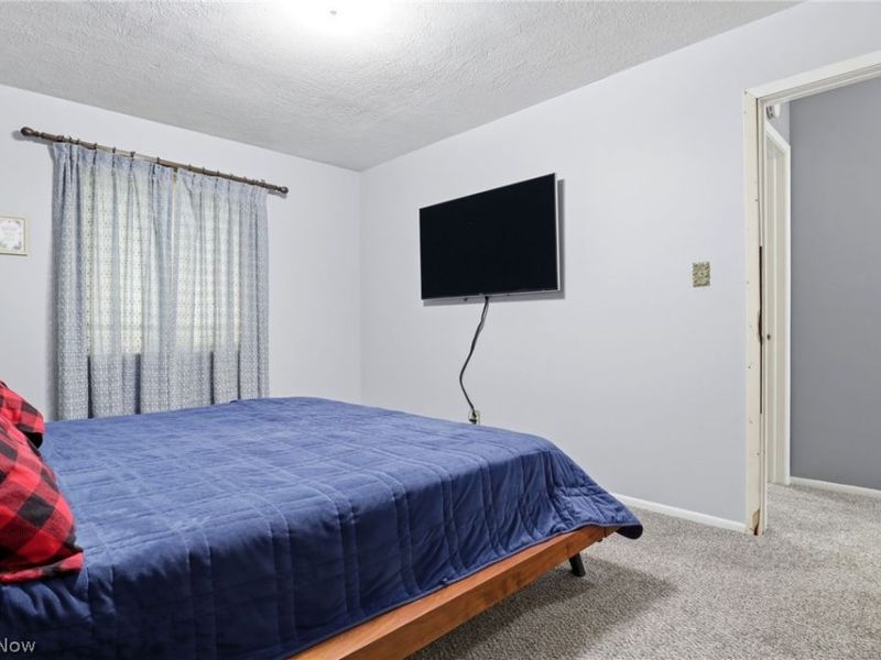 4352 Sky Lane Drive, Cleveland, OH 44109 Photo 20