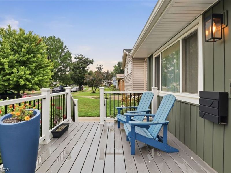 4352 Sky Lane Drive, Cleveland, OH 44109 Photo 3