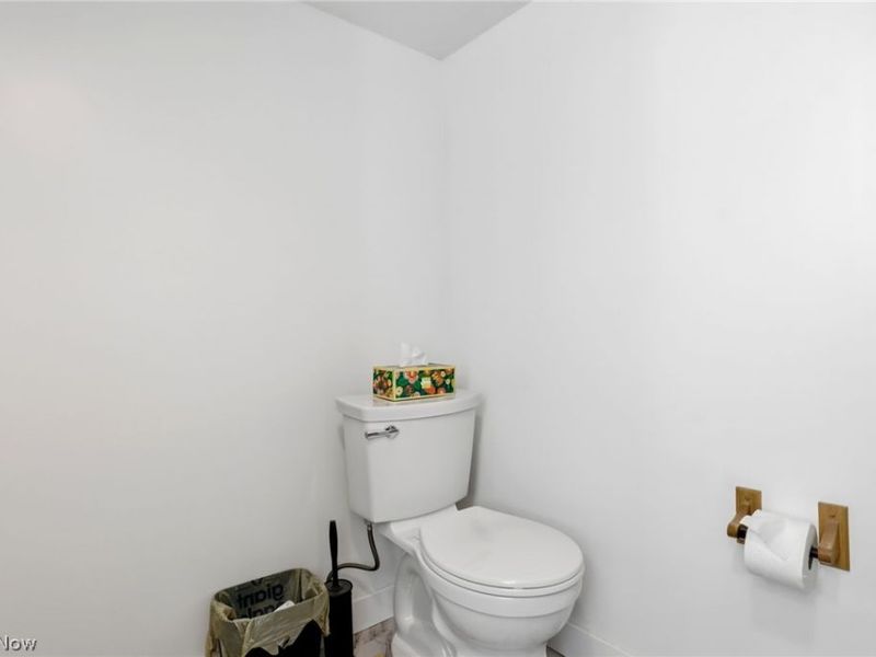 4352 Sky Lane Drive, Cleveland, OH 44109 Photo 35