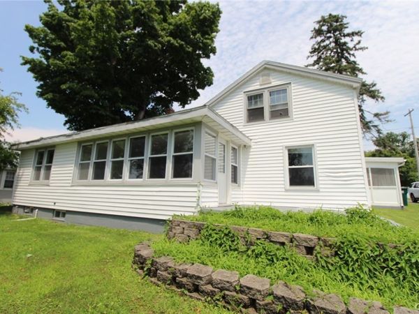 850 County Route 37 , Central Square, NY 13036
