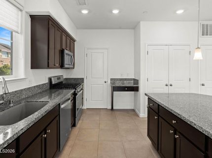 200 Mark Jeffrey Lane, Reno, NV 89503 Photo
