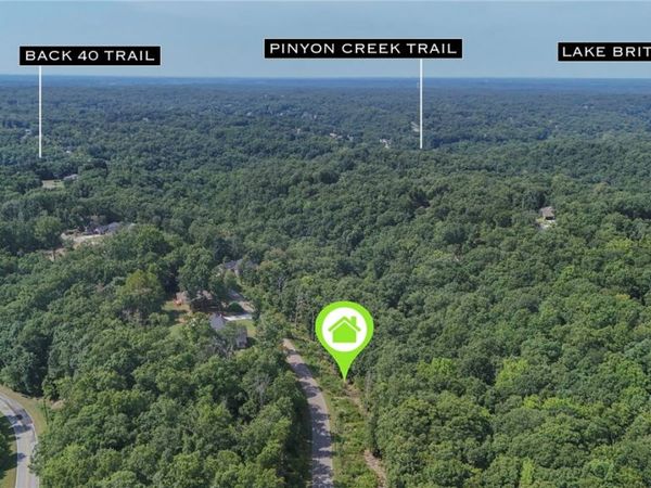 S Cheshnut Drive, Bella Vista, AR 72714