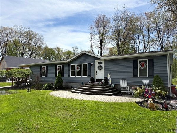 1460 Lamoy Road , Kirkville, NY 13037