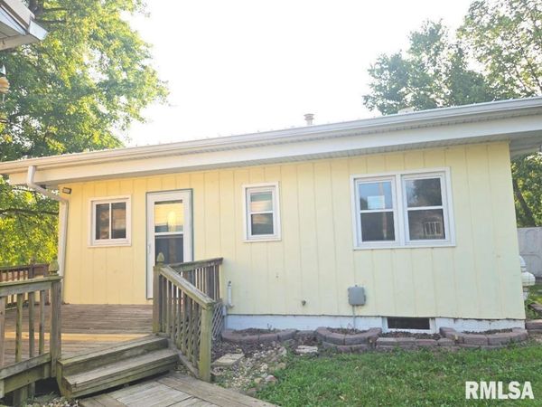 1870 COTTONWOOD Court, Victoria, IL 61485