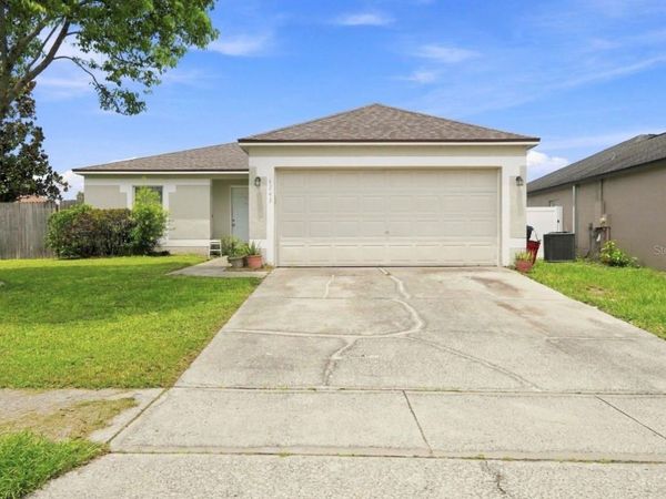 4243 MENDENWOOD LANE , ORLANDO, FL 32826