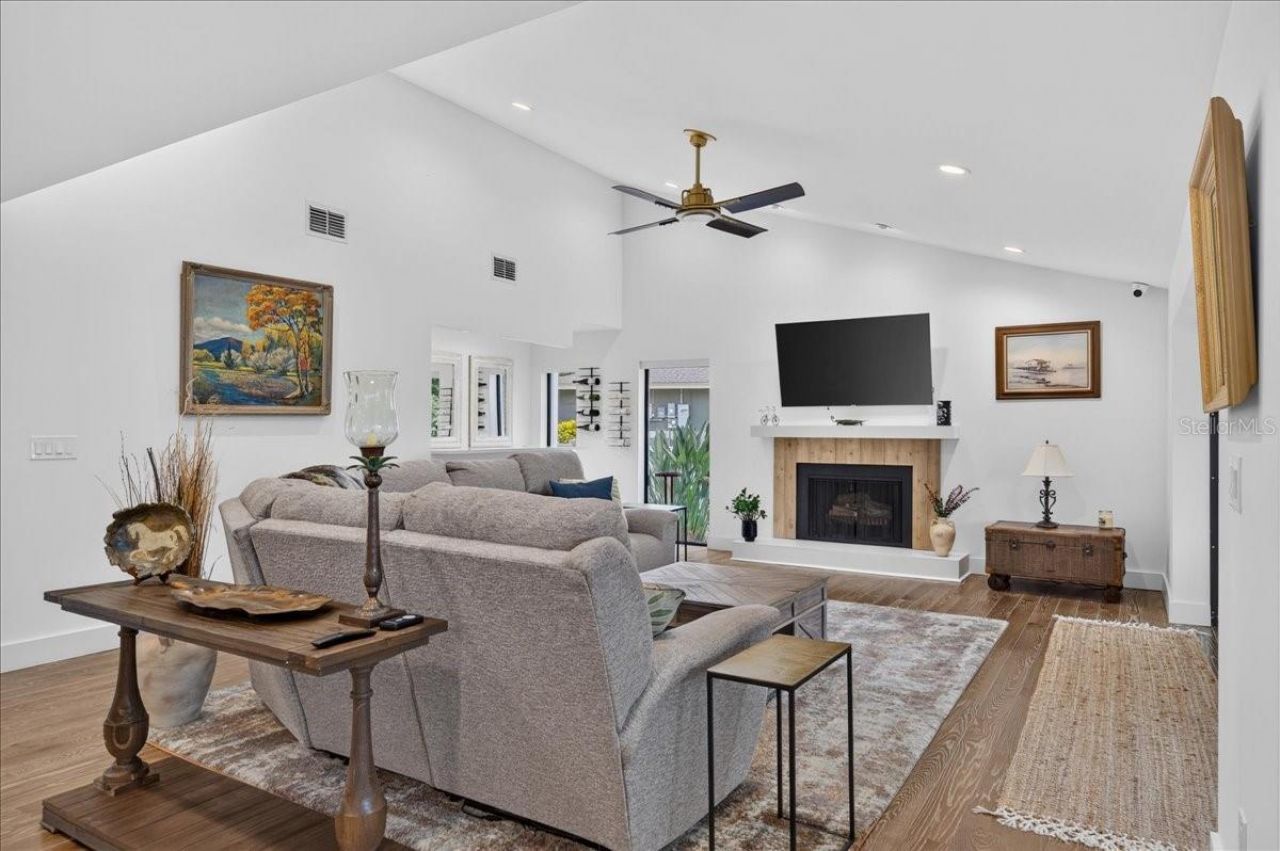 2862 Shady Oak Court, Clearwater, FL 33761 Photo
