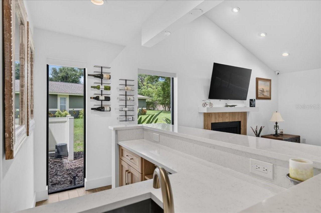 2862 Shady Oak Court, Clearwater, FL 33761 Photo