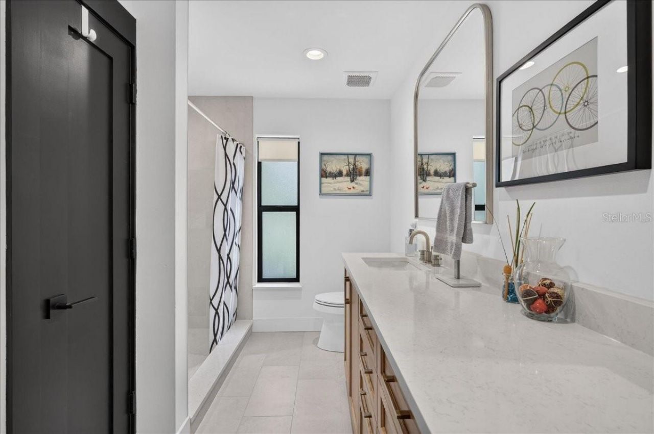 2862 Shady Oak Court, Clearwater, FL 33761 Photo