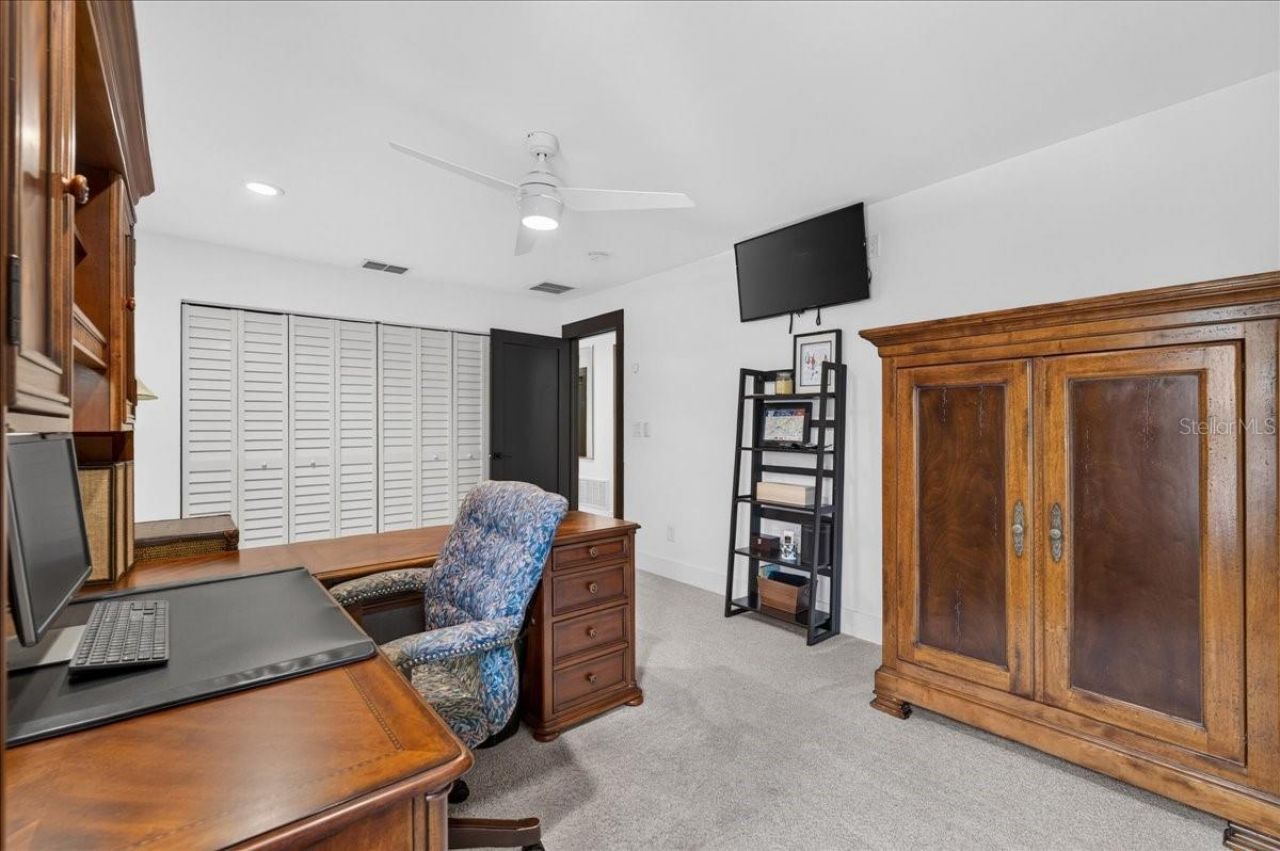 2862 Shady Oak Court, Clearwater, FL 33761 Photo