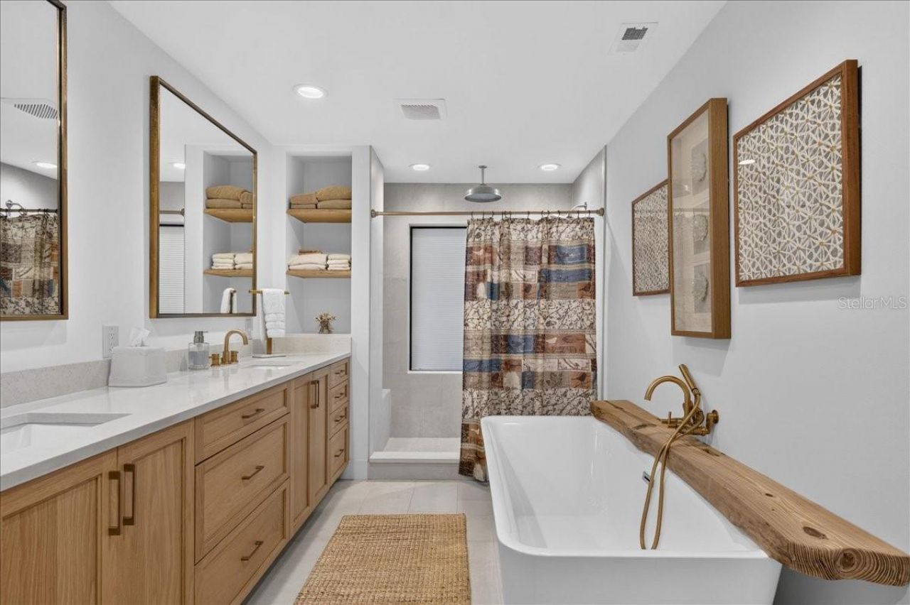 2862 Shady Oak Court, Clearwater, FL 33761 Photo