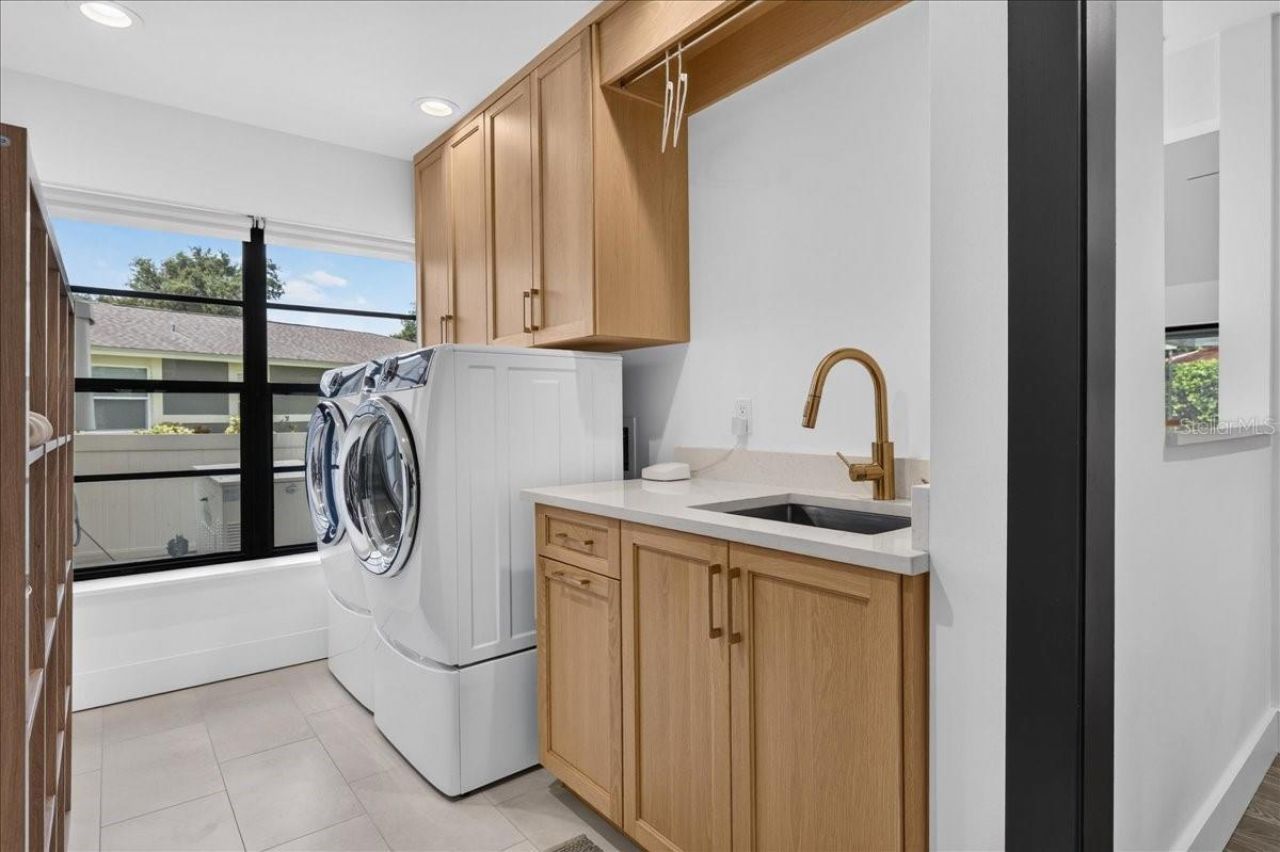 2862 Shady Oak Court, Clearwater, FL 33761 Photo