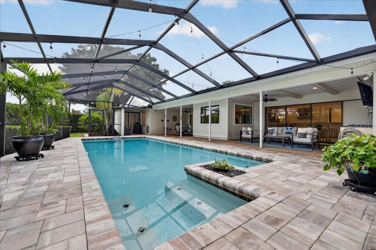 2862 Shady Oak Court, Clearwater, FL 33761 Photo
