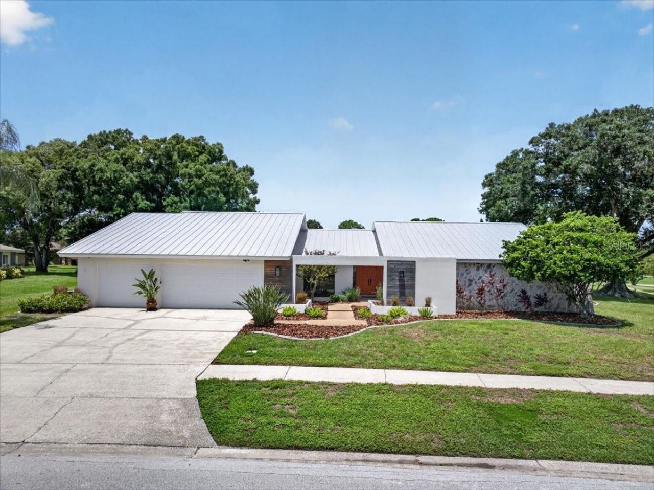 2862 Shady Oak Court, Clearwater, FL 33761 Photo