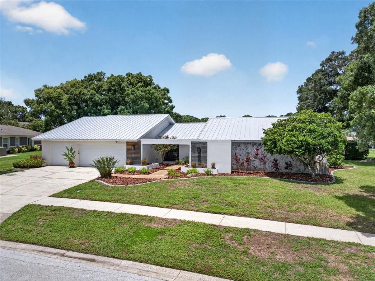 2862 Shady Oak Court, Clearwater, FL 33761 Photo