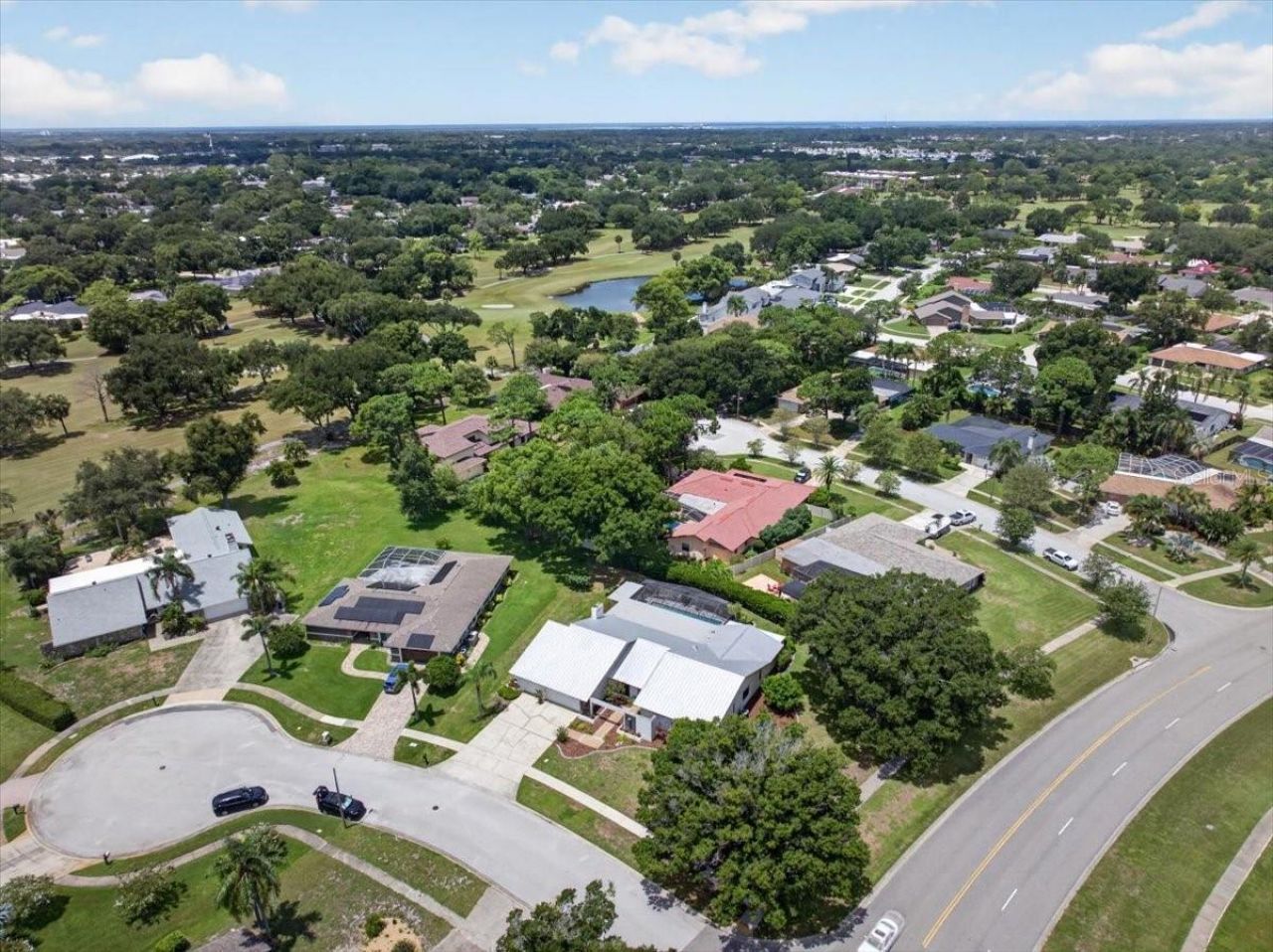 2862 Shady Oak Court, Clearwater, FL 33761 Photo