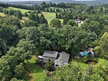 2053 PERKIOMENVILLE ROAD, GREEN LANE, PA 18054