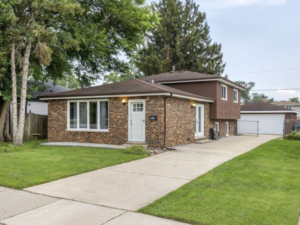 7307 W 113th Place , Worth, IL 60482