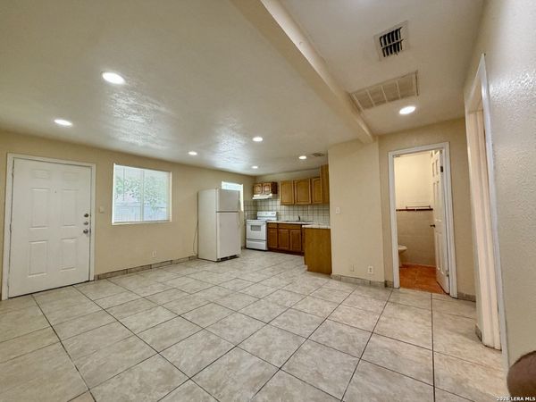 116 Dolores, Unit 2, San Antonio, TX 78228