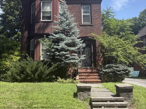 23 Sand Creek Road, Unit 1, Albany, NY 12205