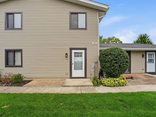 124 Fairlane Court , Unit D, Bloomingdale, IL 60108