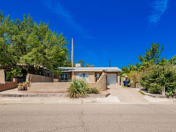 515 Graceland Drive SE, Albuquerque, NM 87108