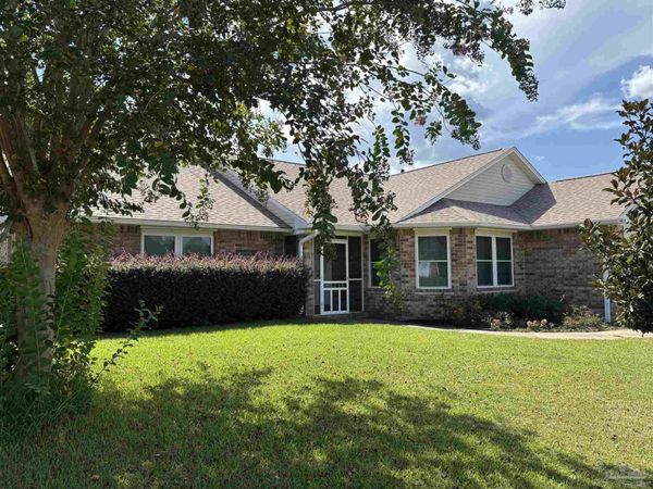 6853 Rickwood Dr, Pensacola, FL 32526