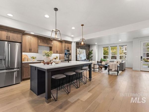 4240 E Parkcenter Blvd., Boise, ID 83716