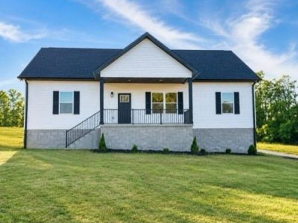 753 Annie Hollow Road , Westmoreland, TN 37186