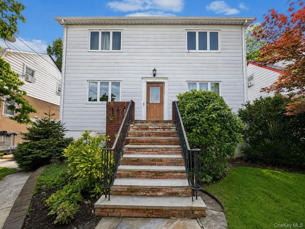 33 Juniper Road , Port Washington, NY 11050