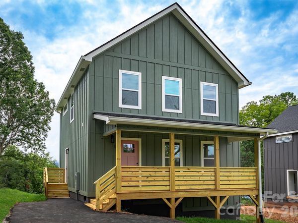 12 Crestfield Avenue, Woodfin, NC 28804