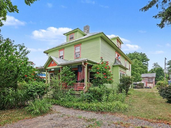 109 S Division Street, Whitehall, MI 49461