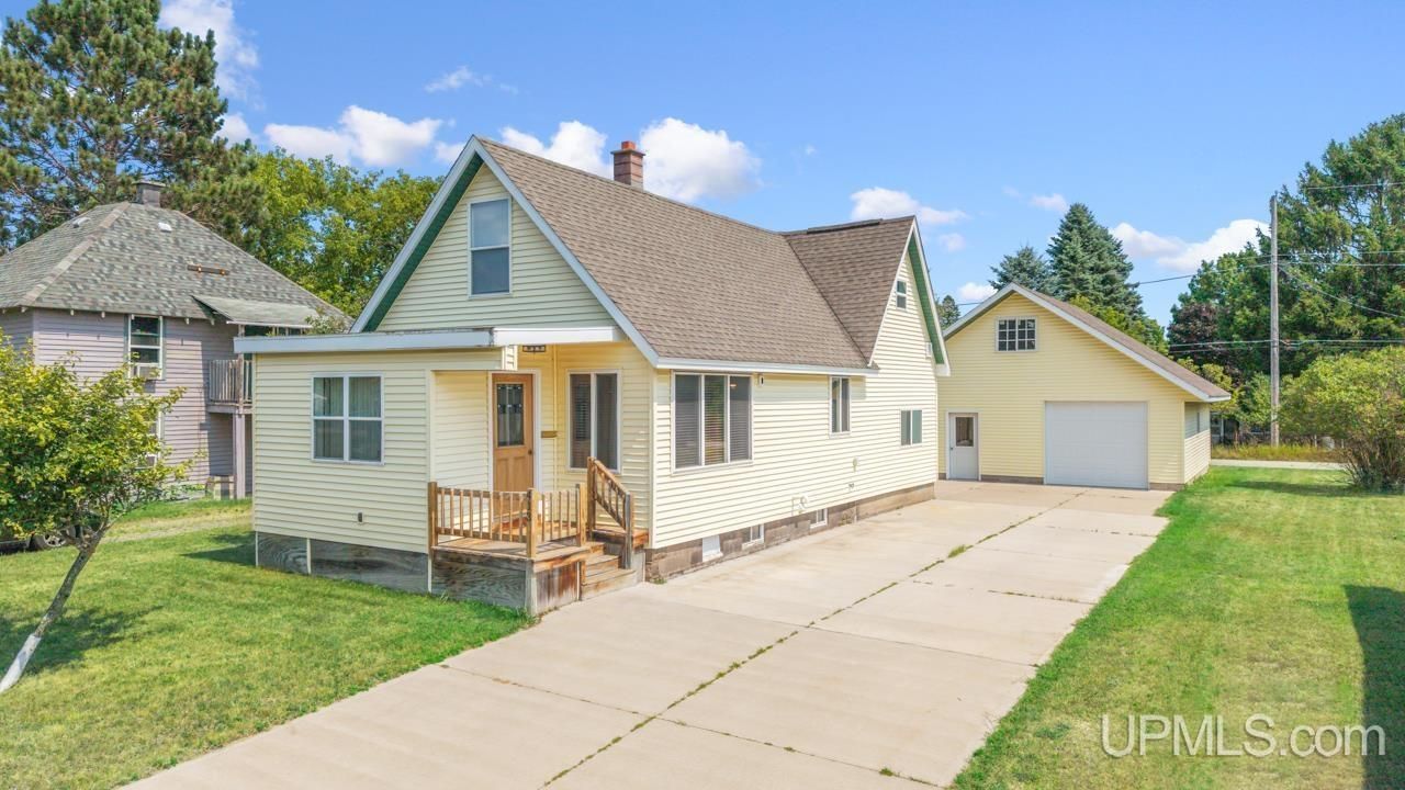 413 Birch Street, Kingsford, MI 49802 Main Photo