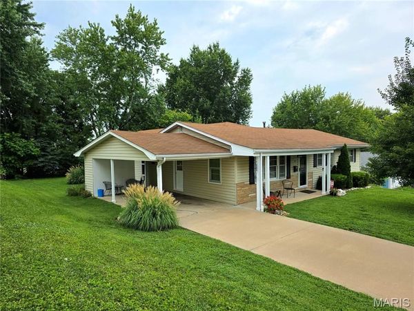 19 E 11th Street, Washington, MO 63090