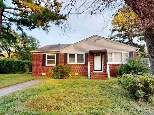 1016 Lyndon Circle , Newport News, VA 23605