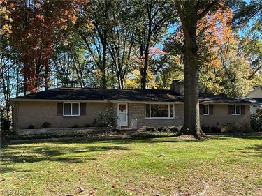 4384 Parkdale Avenue NW, Canton, OH 44718