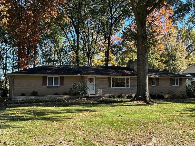 4384 Parkdale Avenue NW, Canton, OH 44718 Photo 1