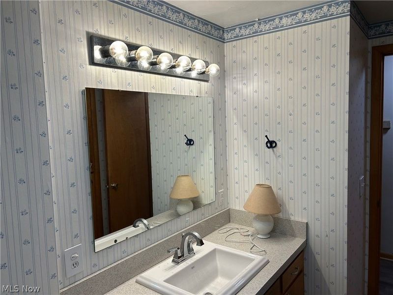 4384 Parkdale Avenue NW, Canton, OH 44718 Photo 13