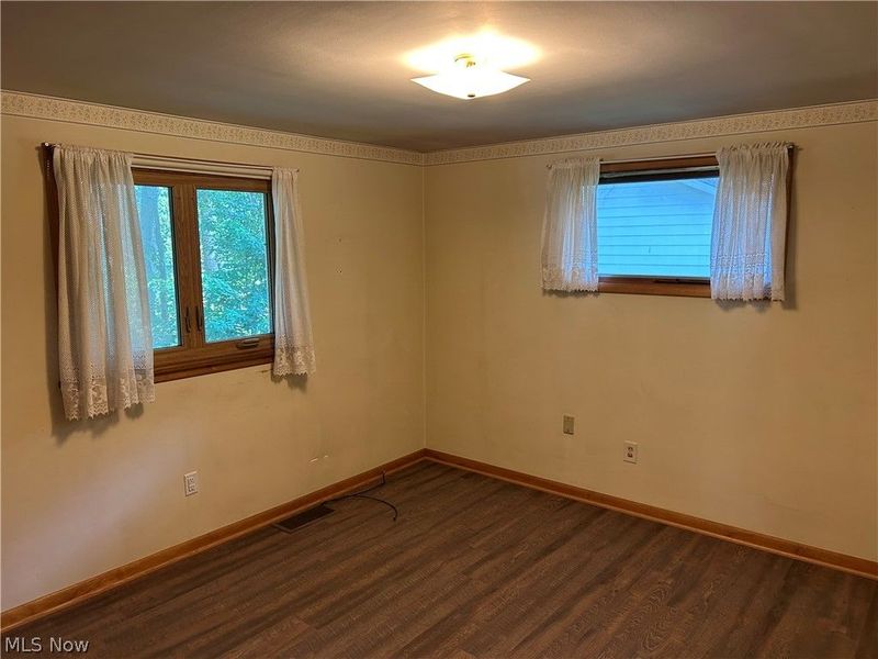 4384 Parkdale Avenue NW, Canton, OH 44718 Photo 9